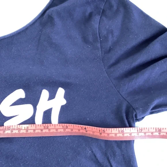 4 /💲20 🤑 Victoria's Secret long lounge top - Picture 3 of 7